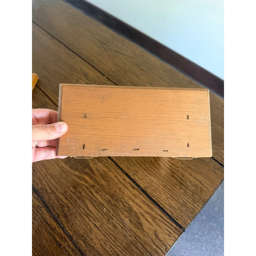 Vintage Wooden Wall Shelf Small Brown Good Rustic 3-Peg Key Rack Entryway
